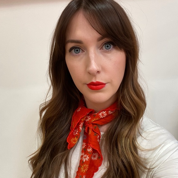 Meet your Posher, Bridget - Picture 1 of 1